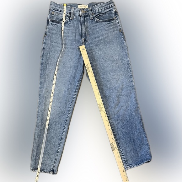 Madewell The Mom Jean in Melva Wash size 26 - Picture 8 of 16